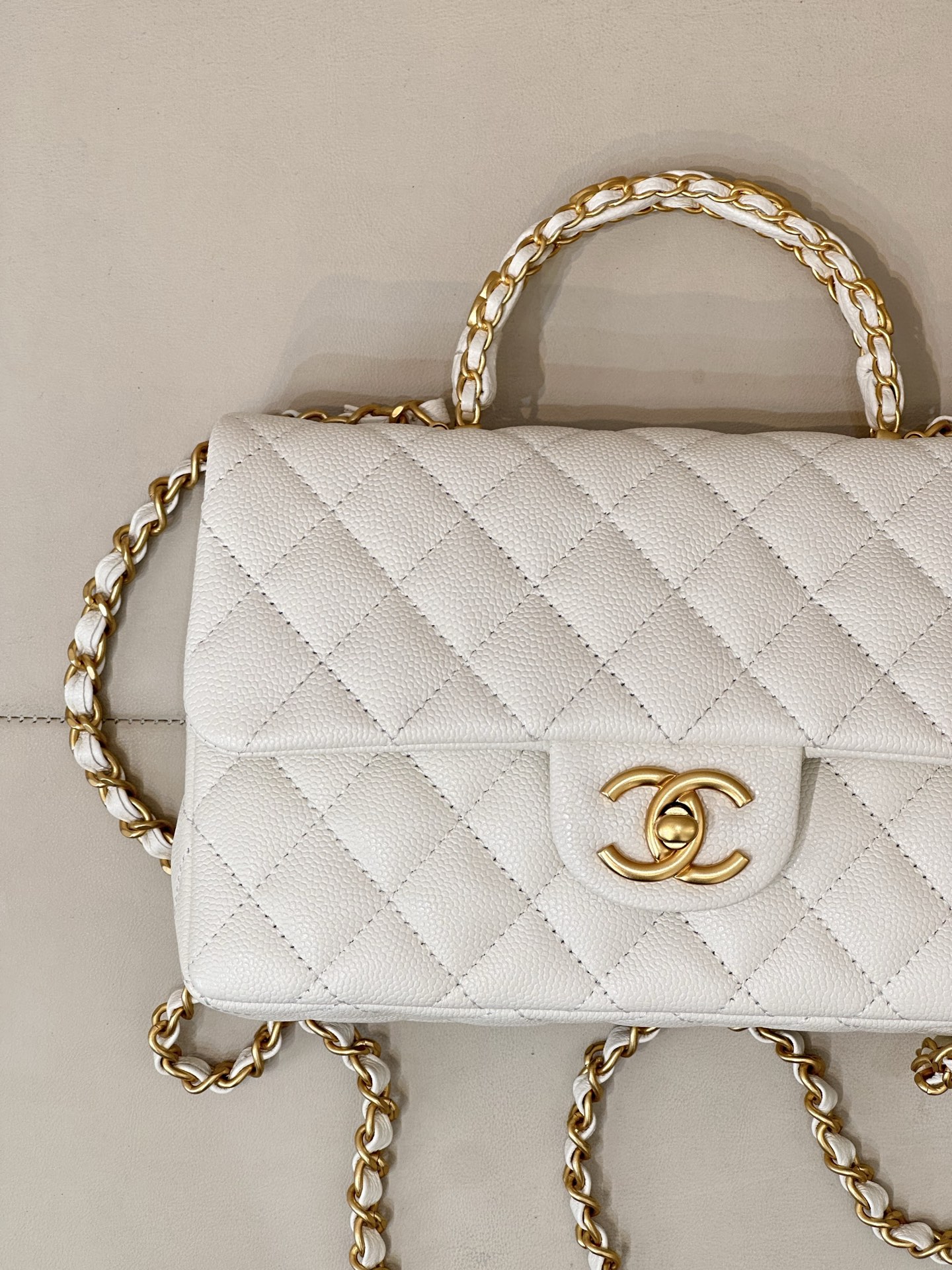 Chanel Mini Classic Flap Bag in White Litchi-Textured Leather - Image 5