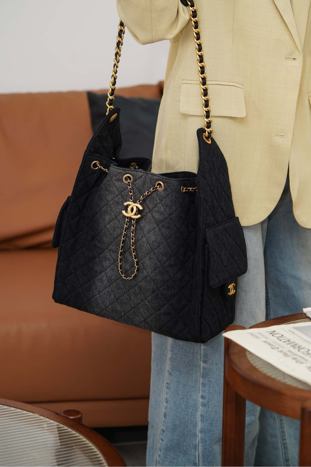 Chanel 25 Large Denim Drawstring Bucket Handbag - Image 5
