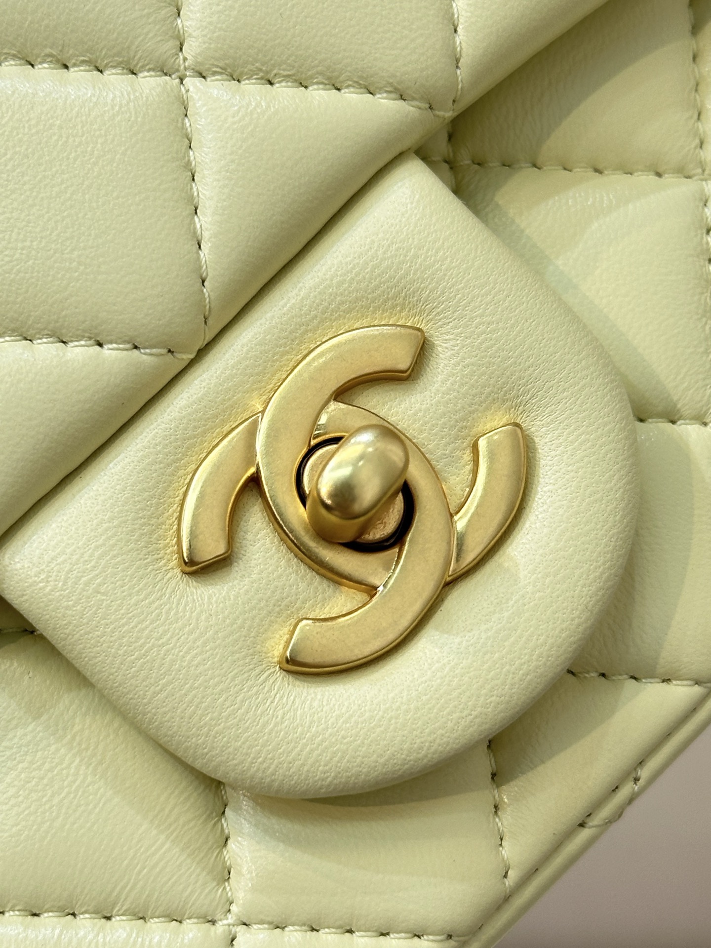 Chanel Small Gold Ball Quilted Crossbody Bag - Image 5
