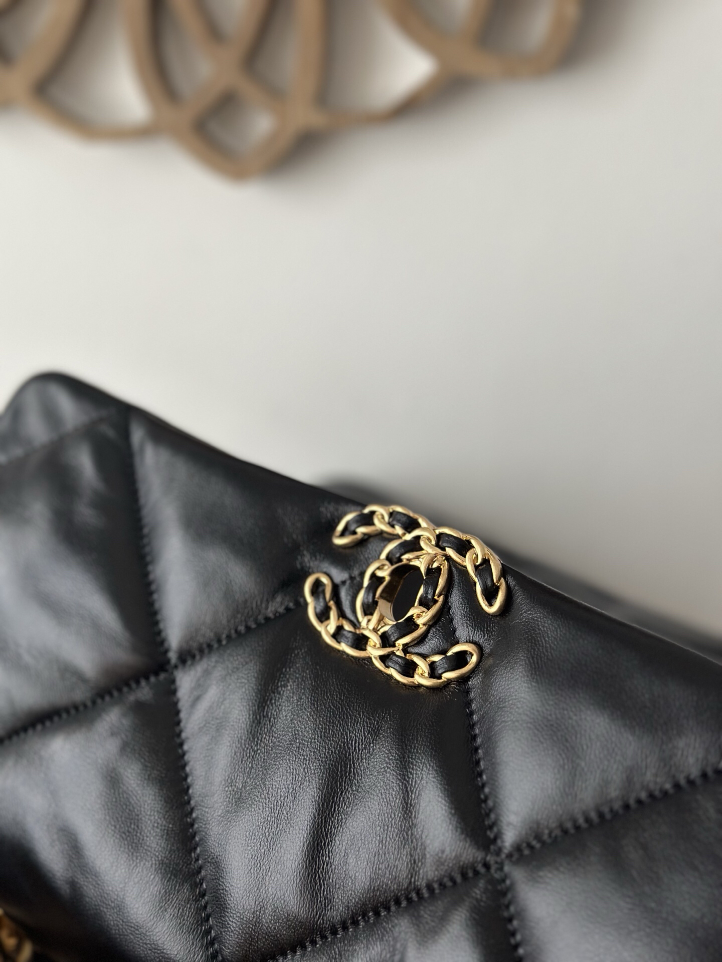 Chanel 19 Lambskin Flap Bag - Image 5