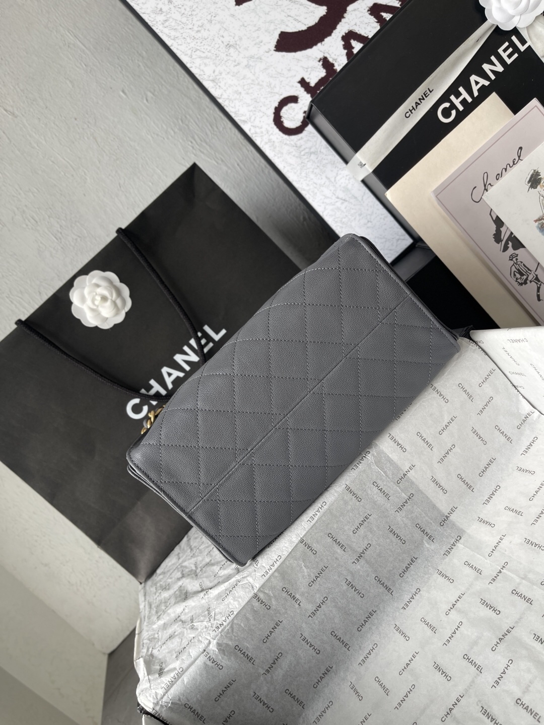 Chanel Quilted Leather Hobo Bag with Chain Detail - Image 5