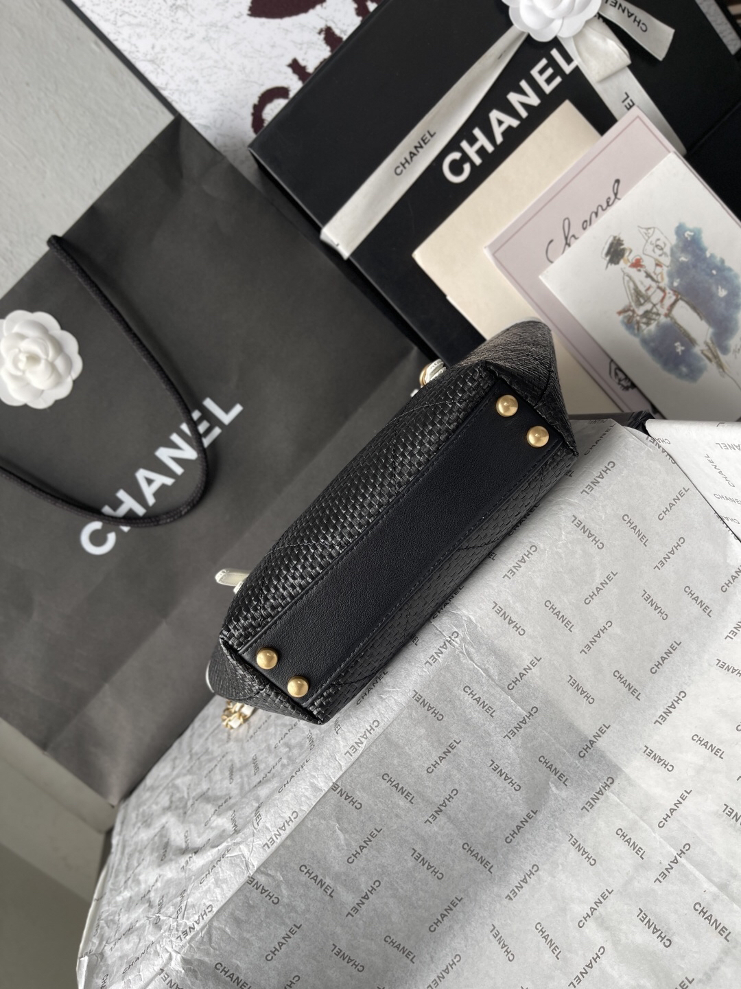 Chanel 25S Maxi Hobo Tote Bag - Image 5