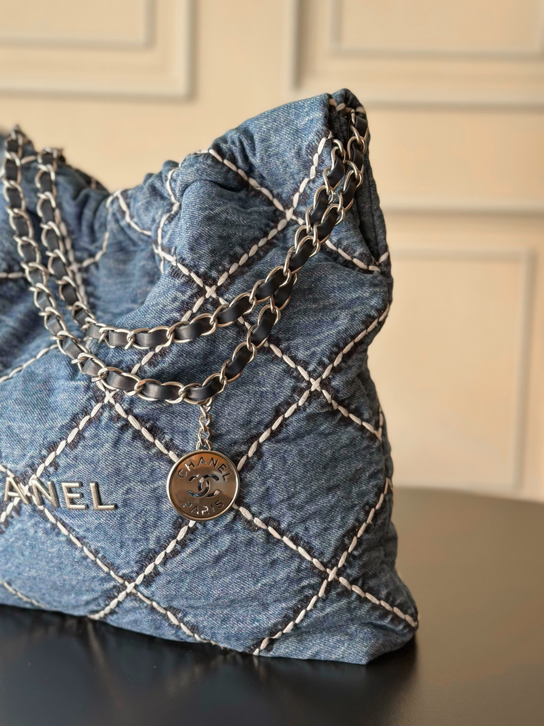 Chanel Drawstring Shoulder Bag - Image 5