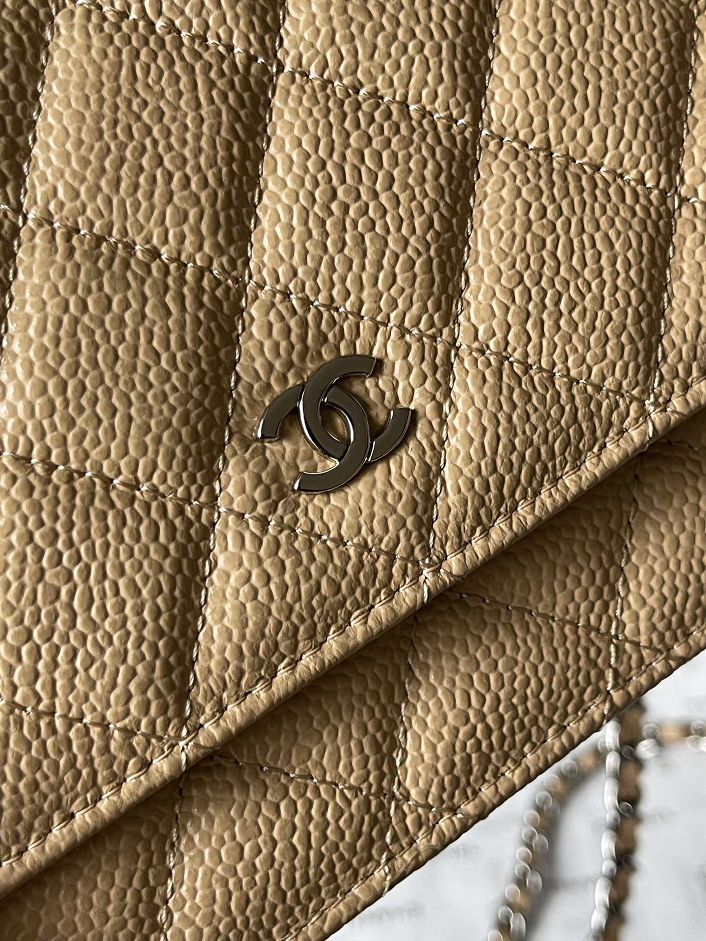 Chanel Classic Flap Wallet on Chain - Image 5