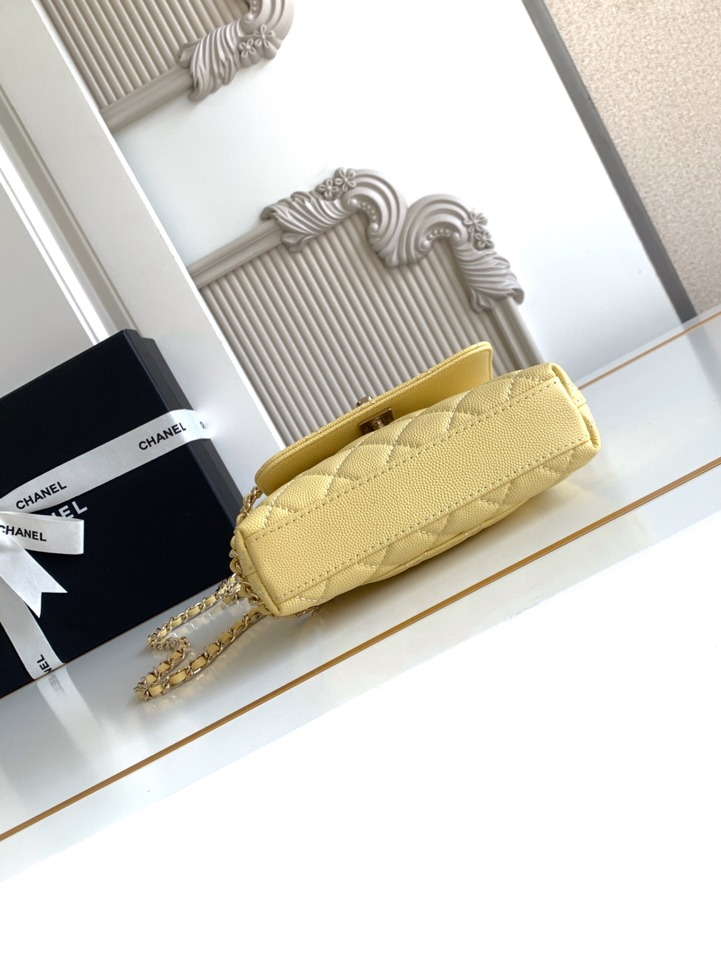 Chanel Coco Handle Classic Top-Handle Handbag - Image 5