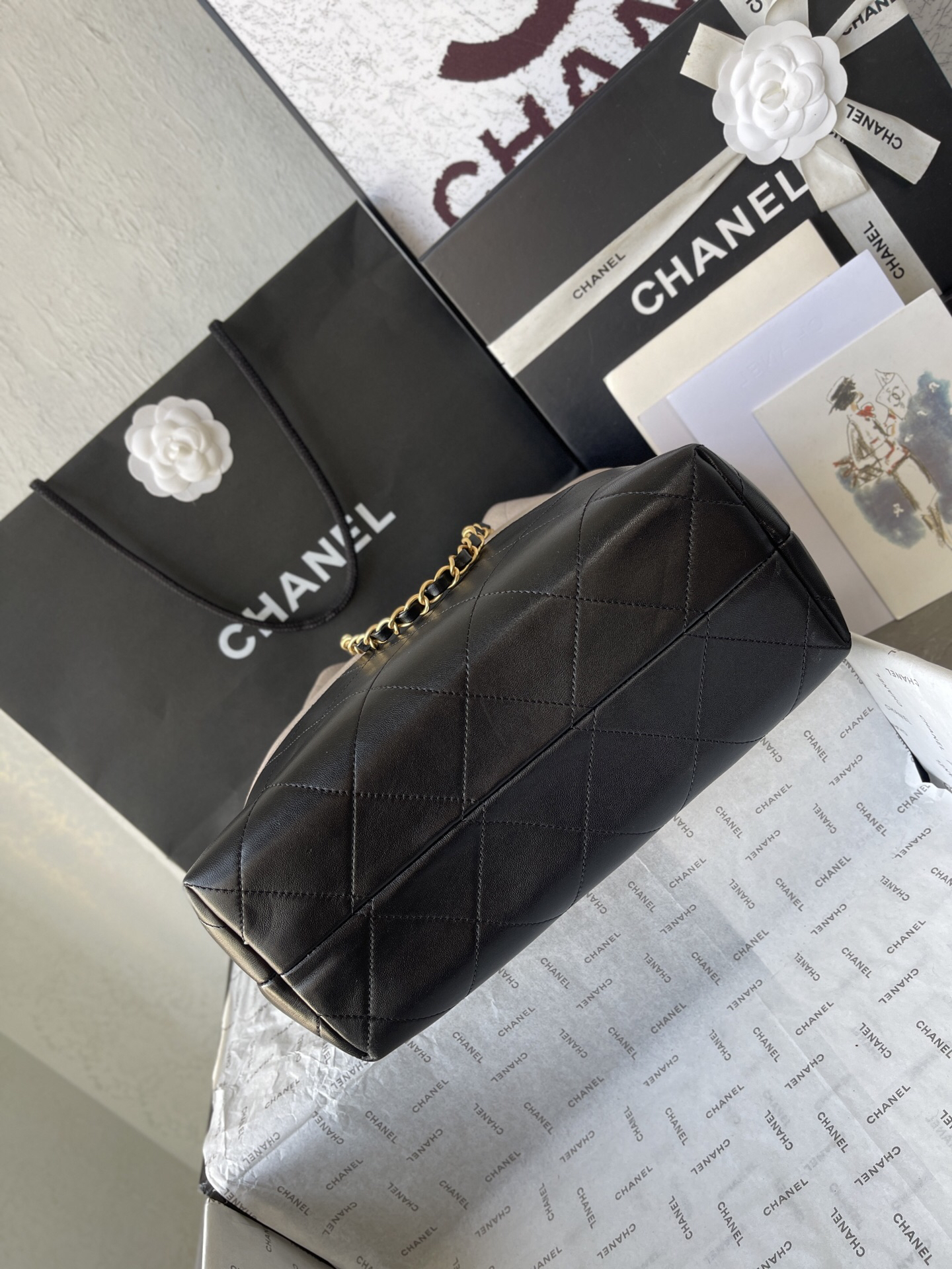 Chanel 25 Handbag Set, Model AS5636 - Image 5