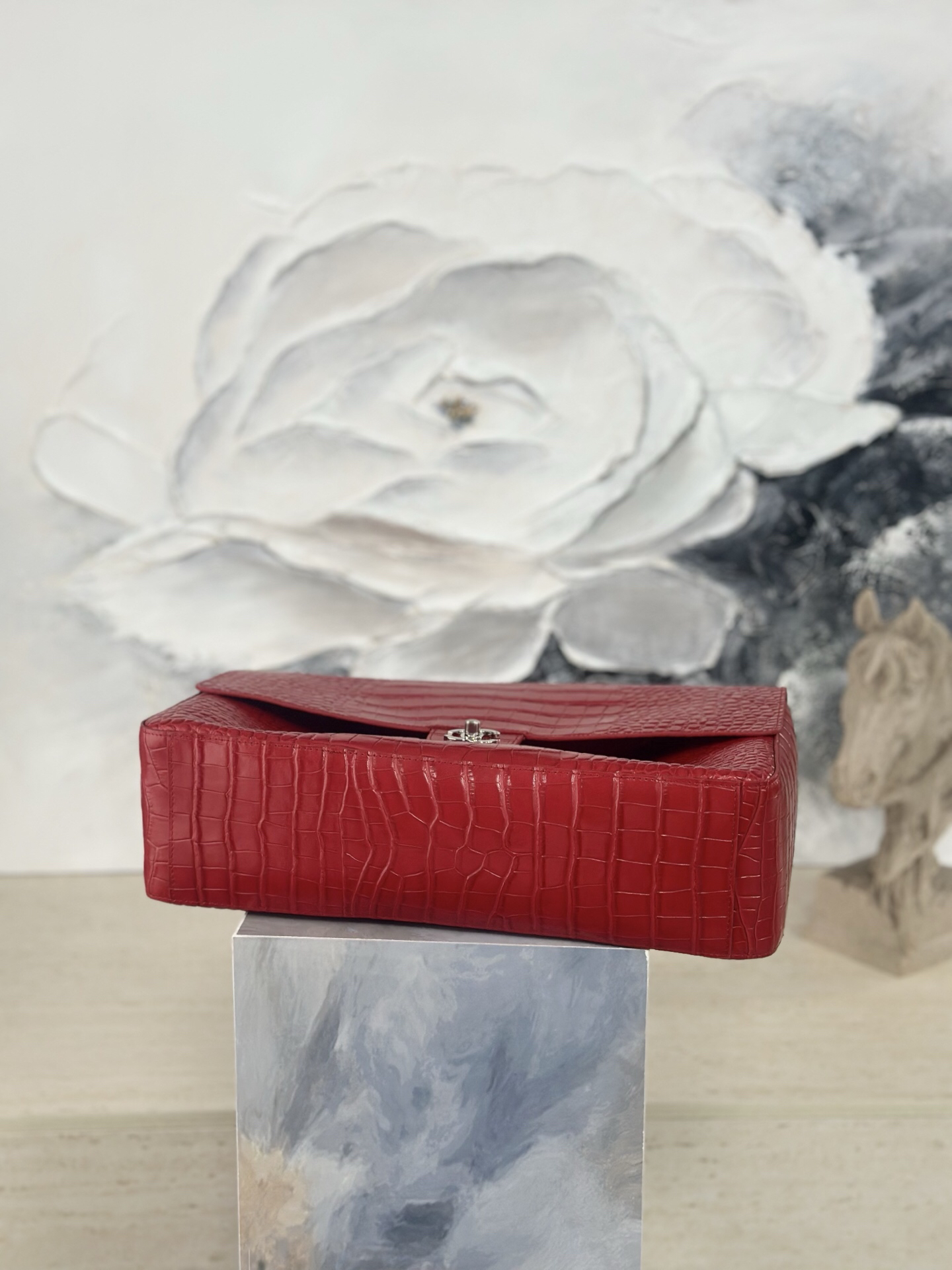 Chanel 26S Maxi Flap Bag in Burgundy Caviar Leather - Image 5