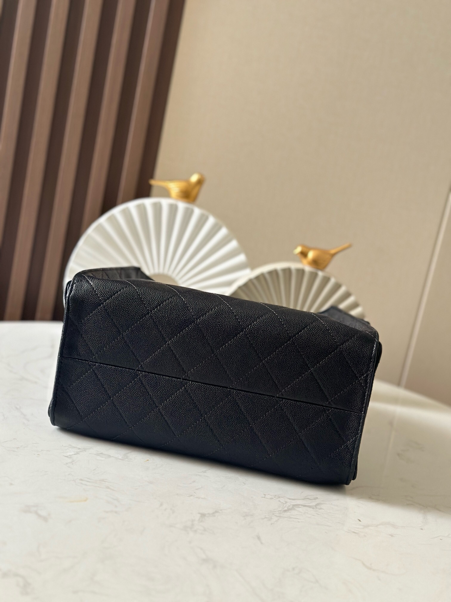 Chanel Small Quilted Leather Hobo Shoulder Bag - Image 5