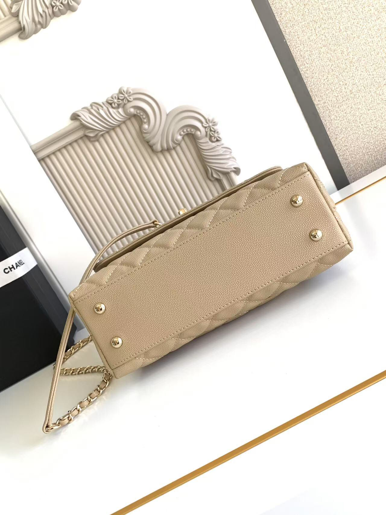 Chanel Coco Handle Handbag - Image 5