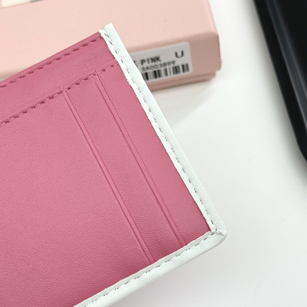 Miu Miu F11 Lambskin Wallet - Image 5