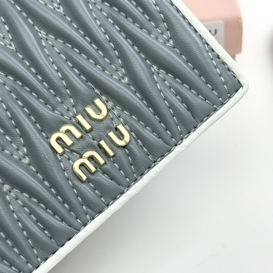 Miu Miu Leather Wallet - Image 5