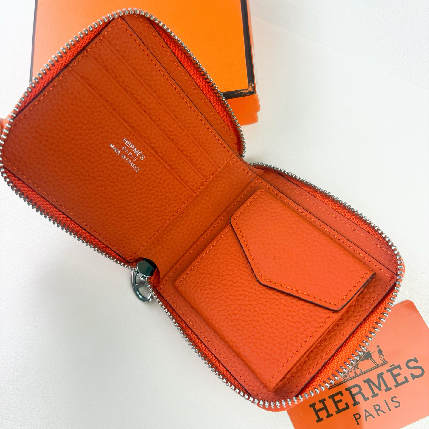 Hermès Silk'in Leather Wallet - Image 5