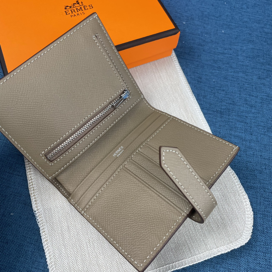 Hermès Palm-Grain Leather Wallet - Image 5