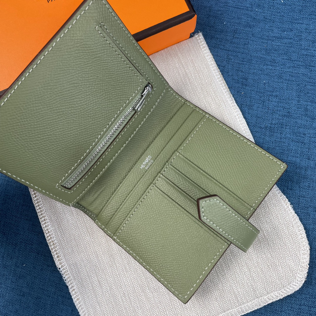 Hermes 220 Vertical Leather Wallet - Image 5