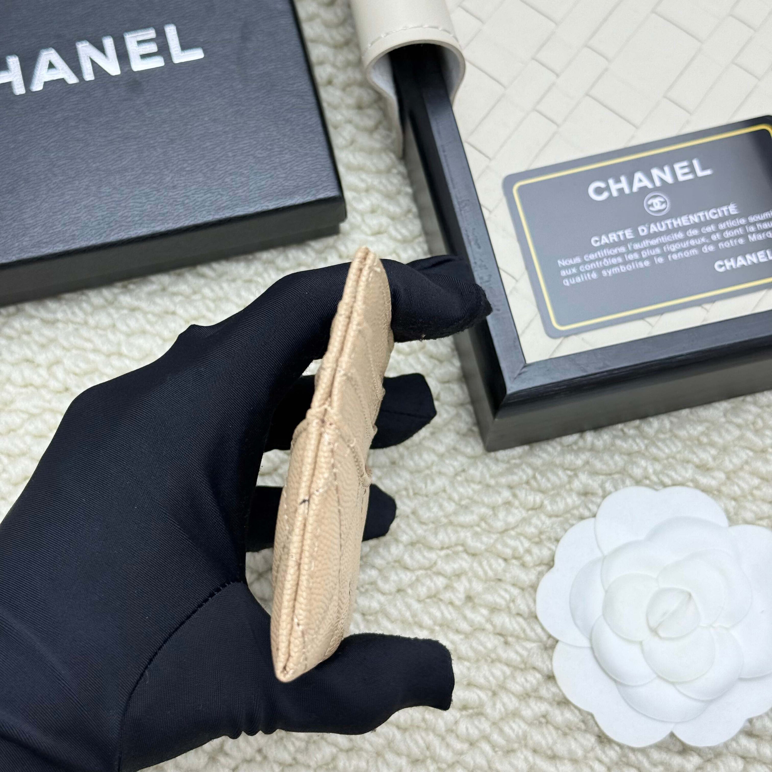 Chanel Lambskin Card Holder - Image 5