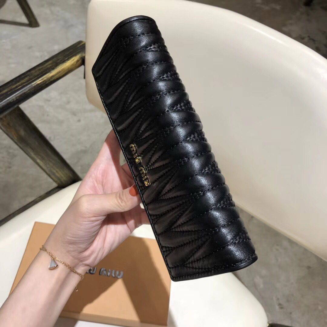 Miu Miu Lambskin Wallet - Image 5