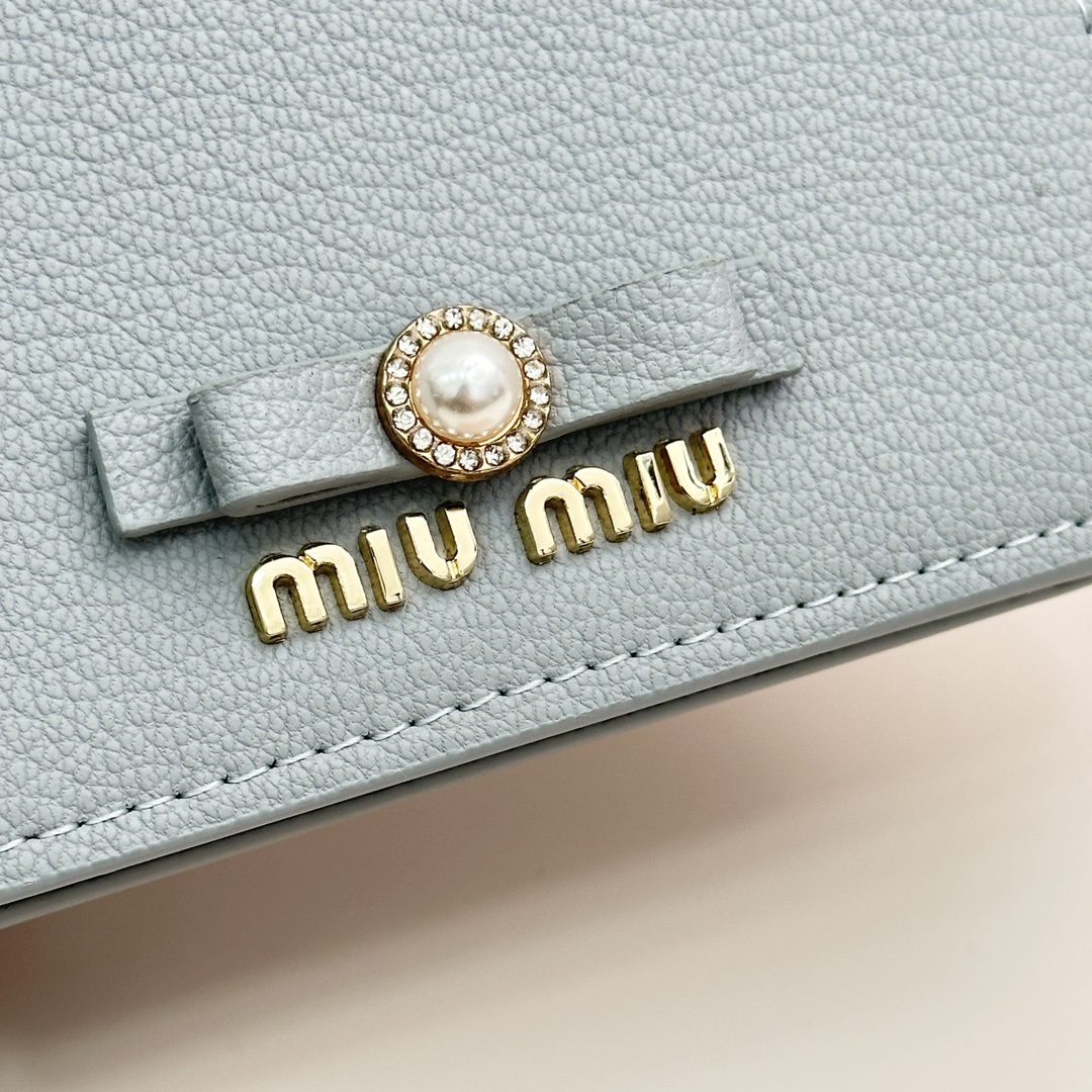 Miu Miu Leather Wallet - Image 5