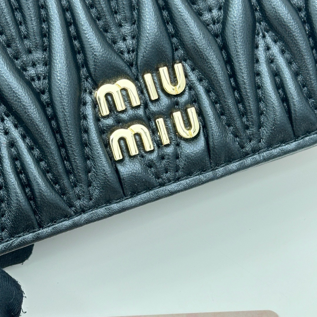Miu Miu Lambskin Wallet - Image 5