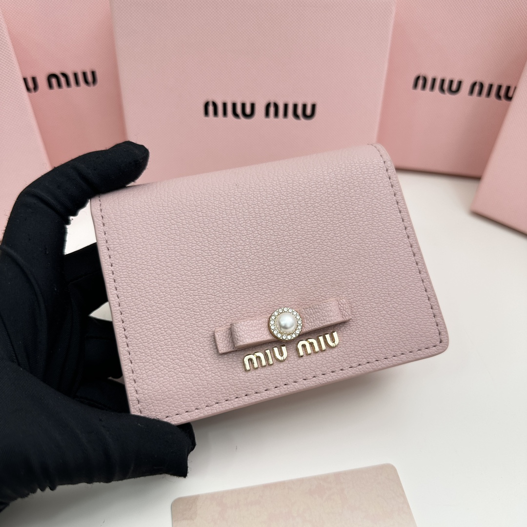 Miu Miu Leather Wallet - Image 5