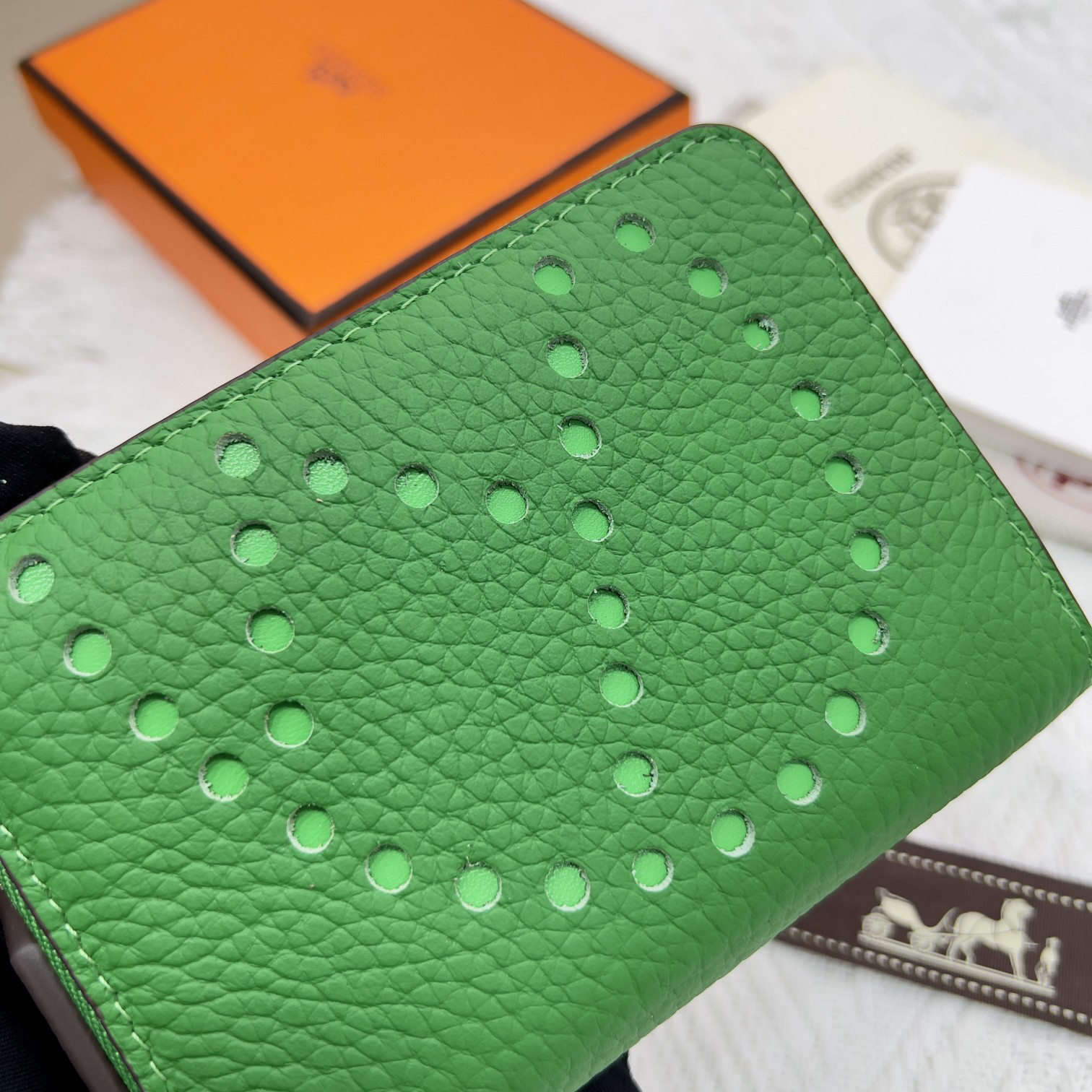 Hermès Constance Crossbody Bag - Image 5