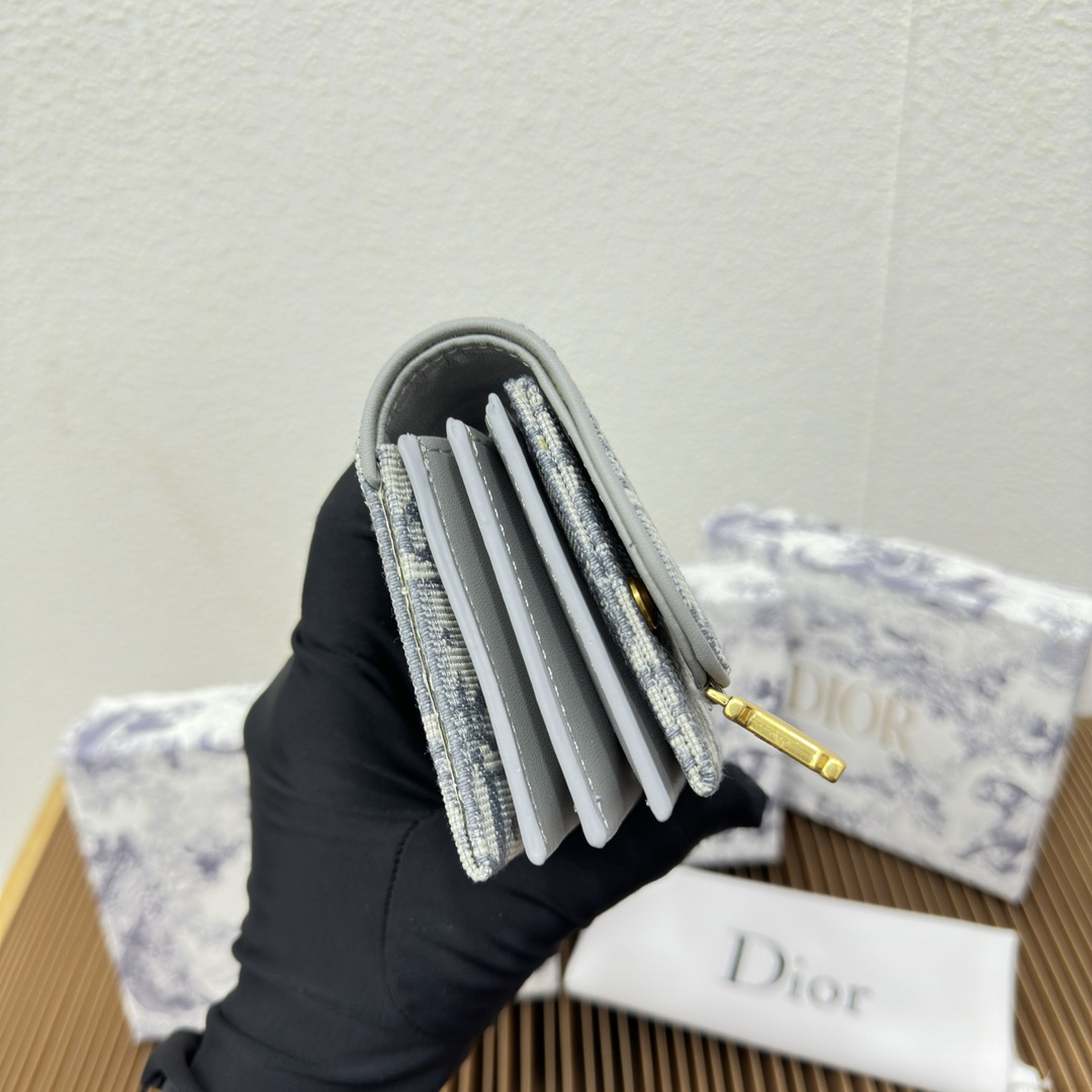 Dior Saddle 5-Slot Card Holder - Image 5