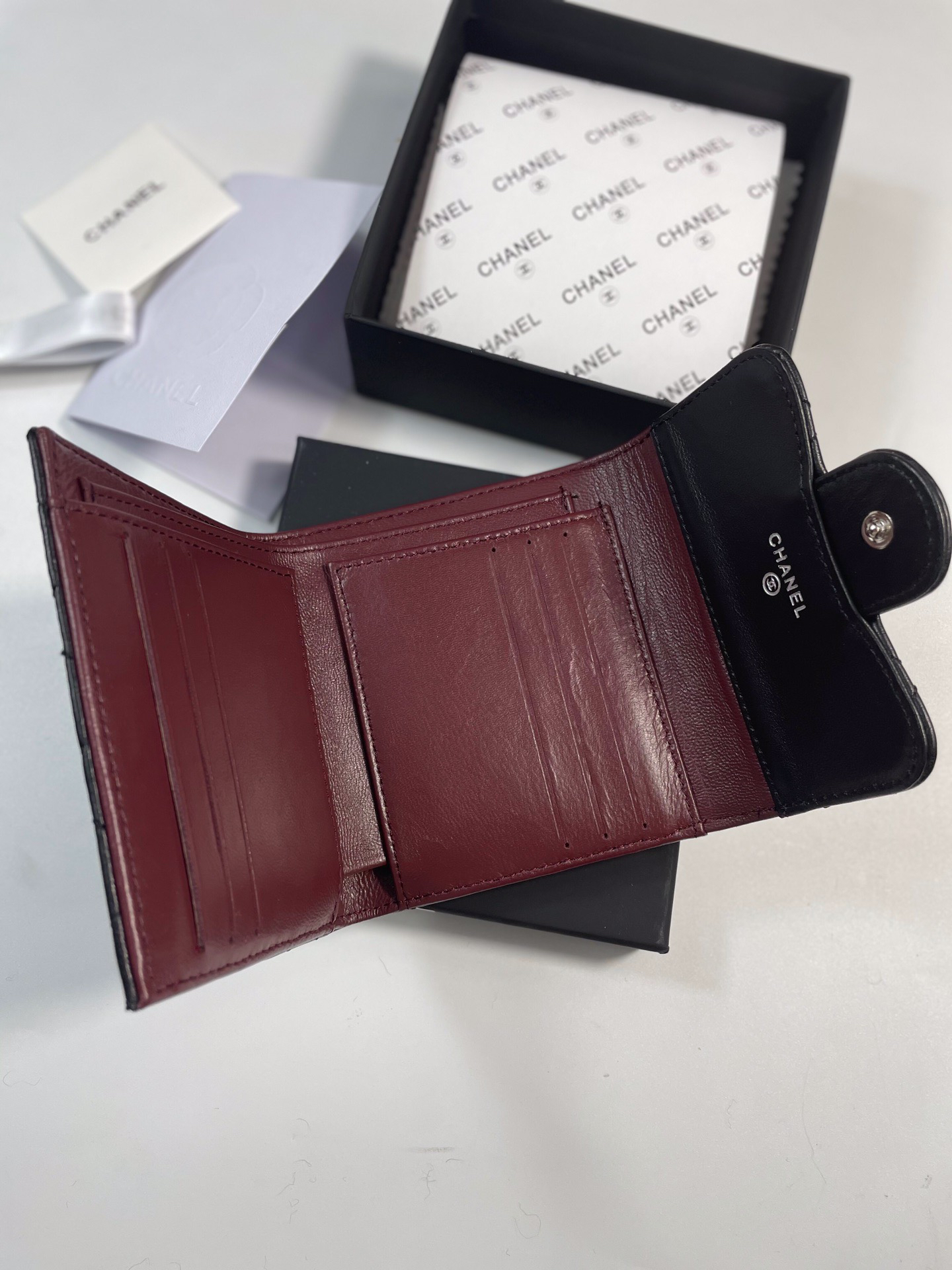 Chanel Leather Wallet and Card Holder - Image 5