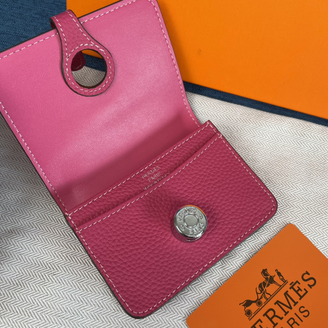 Hermès Togo Leather Wallet - Image 5