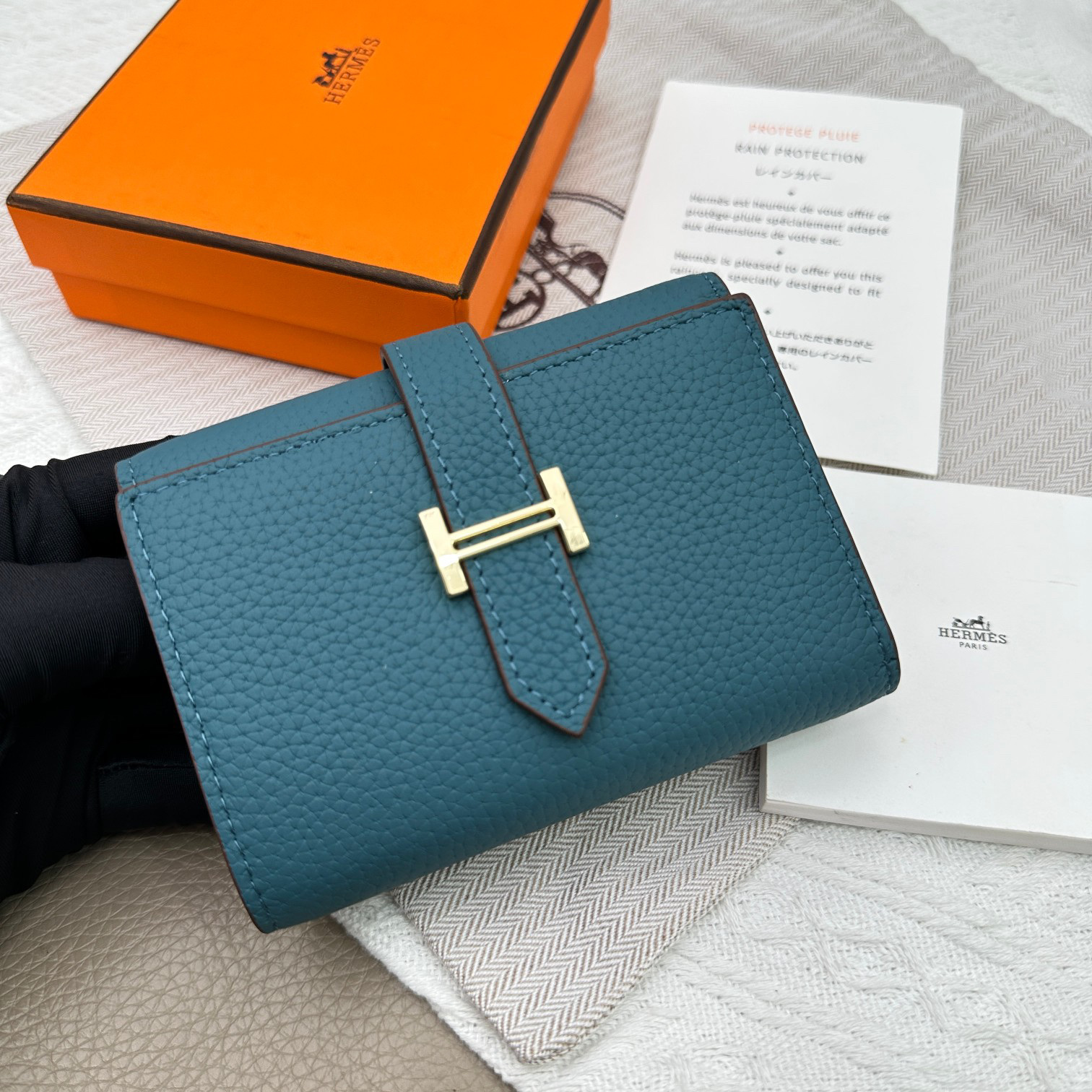 Hermes Togo Leather Trifold Wallet - Image 5