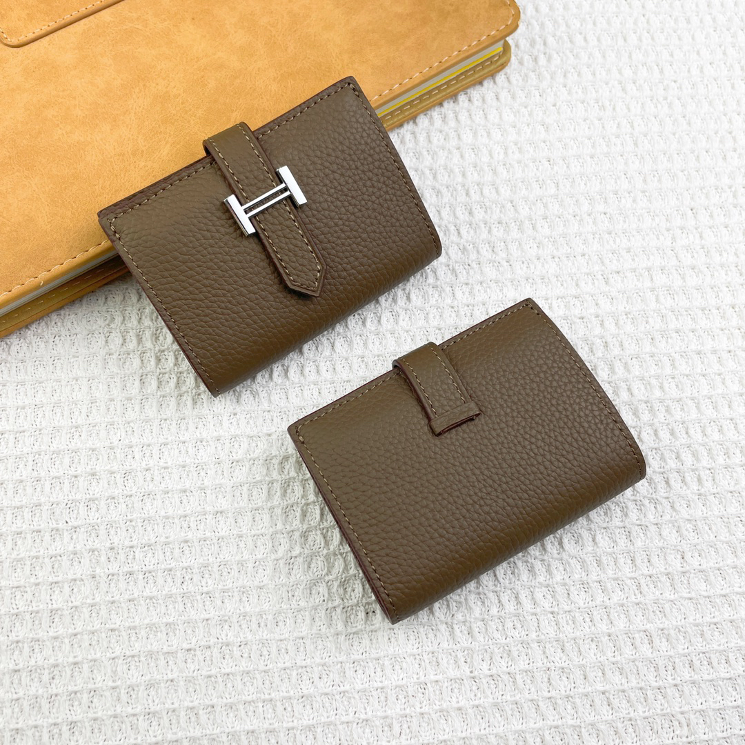 Hermès 0511 Leather Card Holder - Image 5