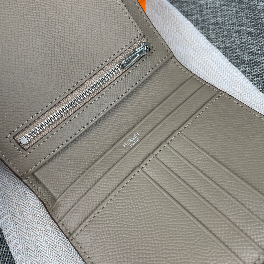 Hermes Palm-Grain Leather Wallet - Image 5