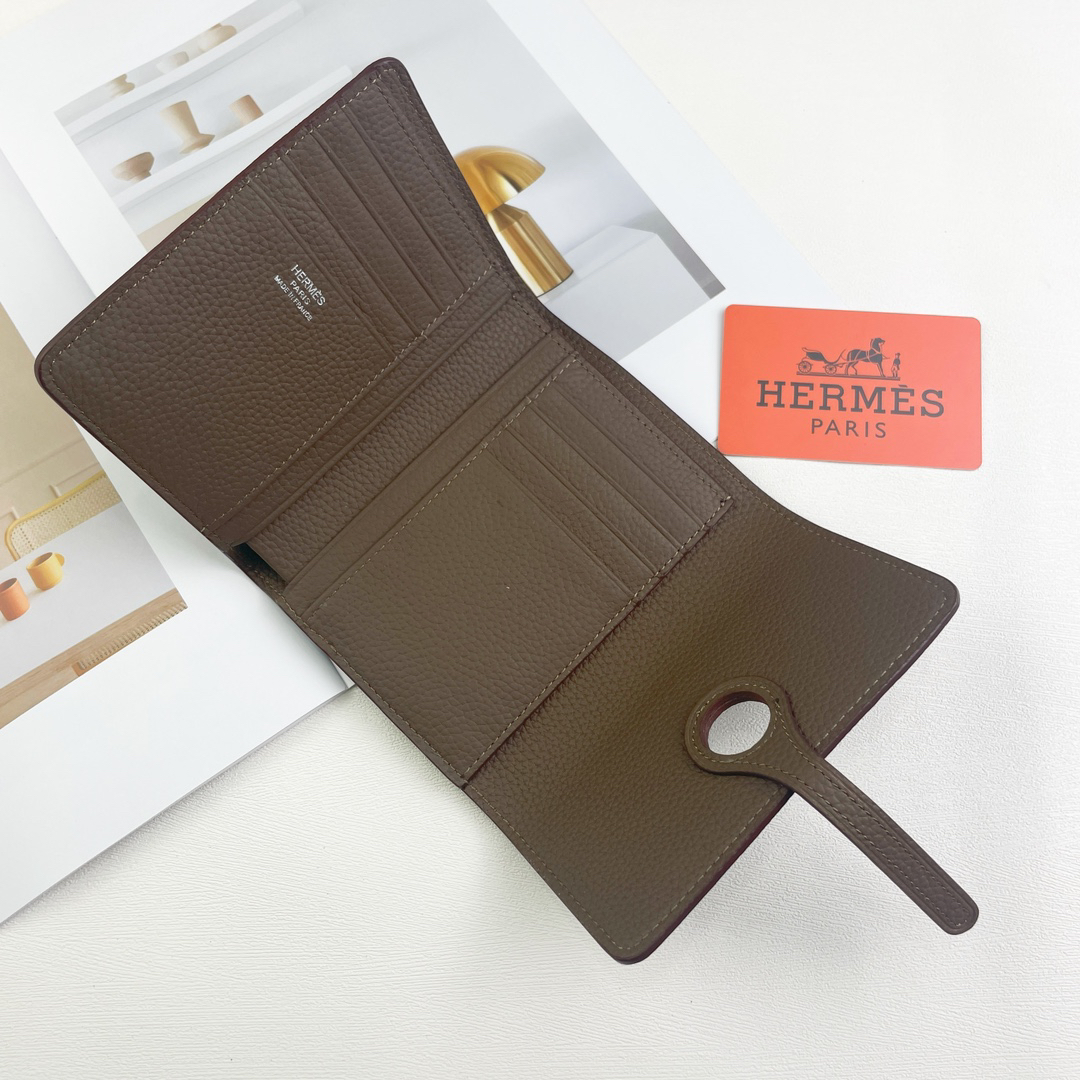 Hermès H230 Wallet in Togo Calfskin - Image 5