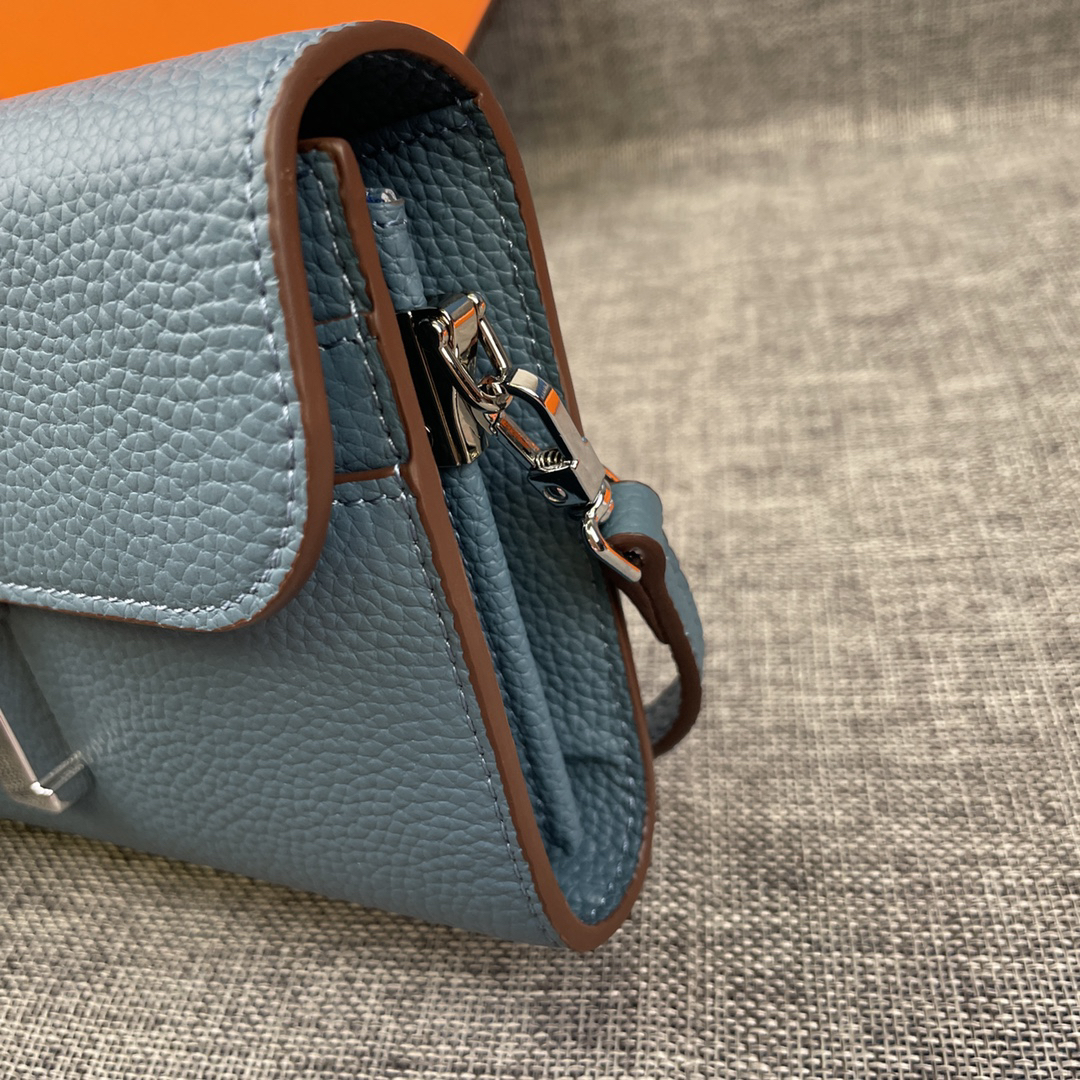 Hermès Constance 22 Togo Leather Shoulder Bag - Image 5