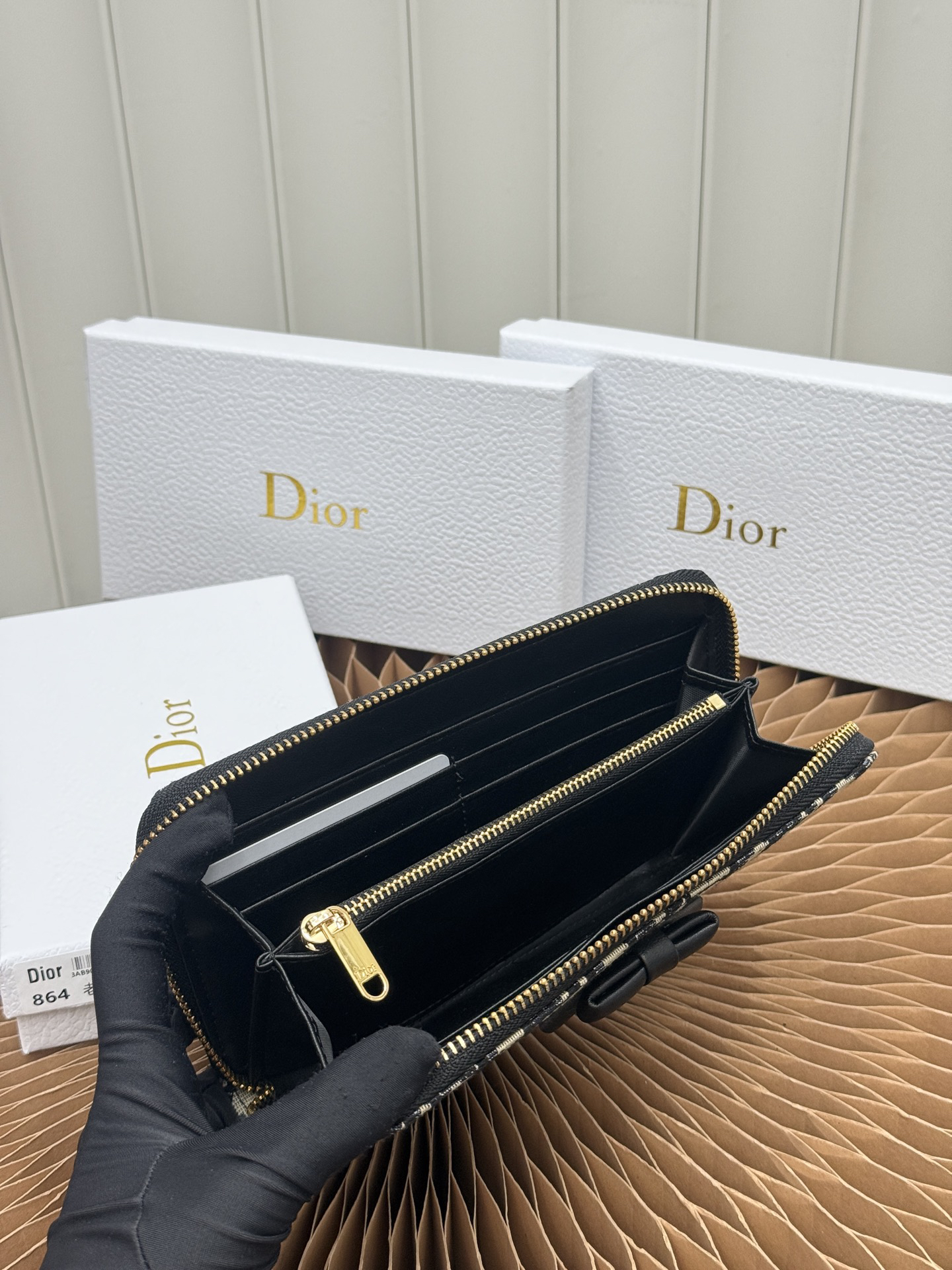 Dior Voyageur Slim Wallet in Blue Dior Oblique - Image 5