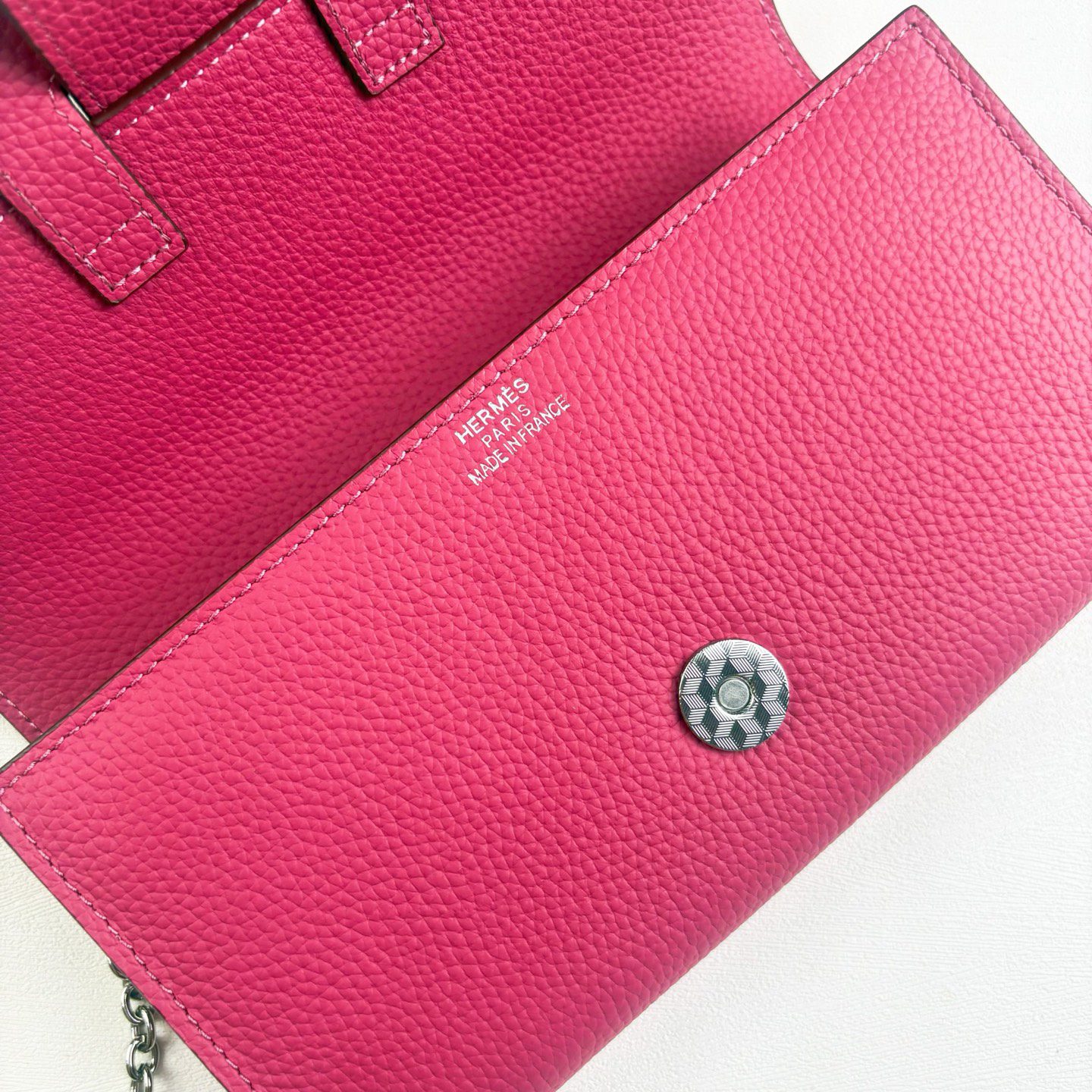 Hermès Long Wallet with Detachable Chain Strap - Image 5