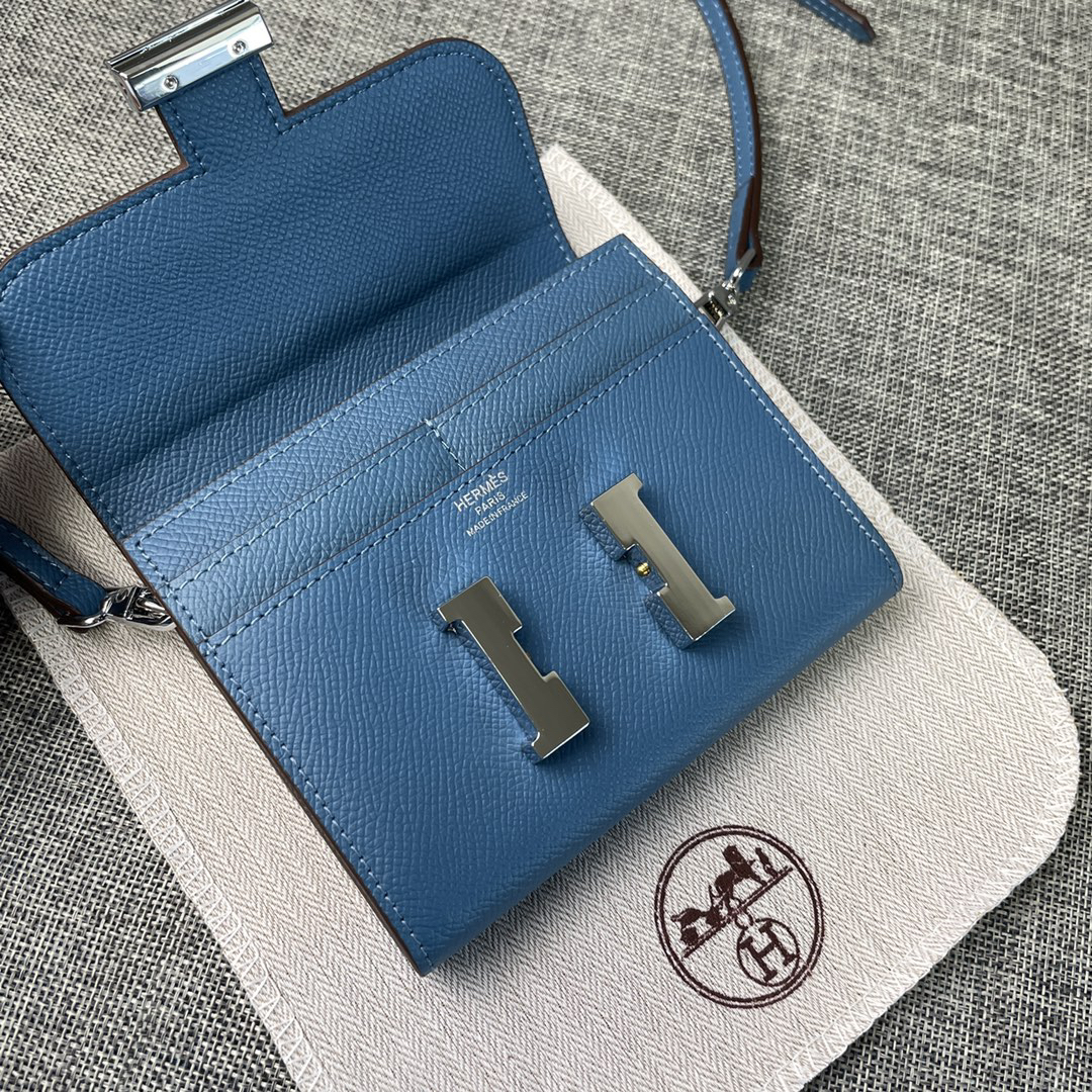 Hermès Constance Leather Shoulder Bag - Image 5