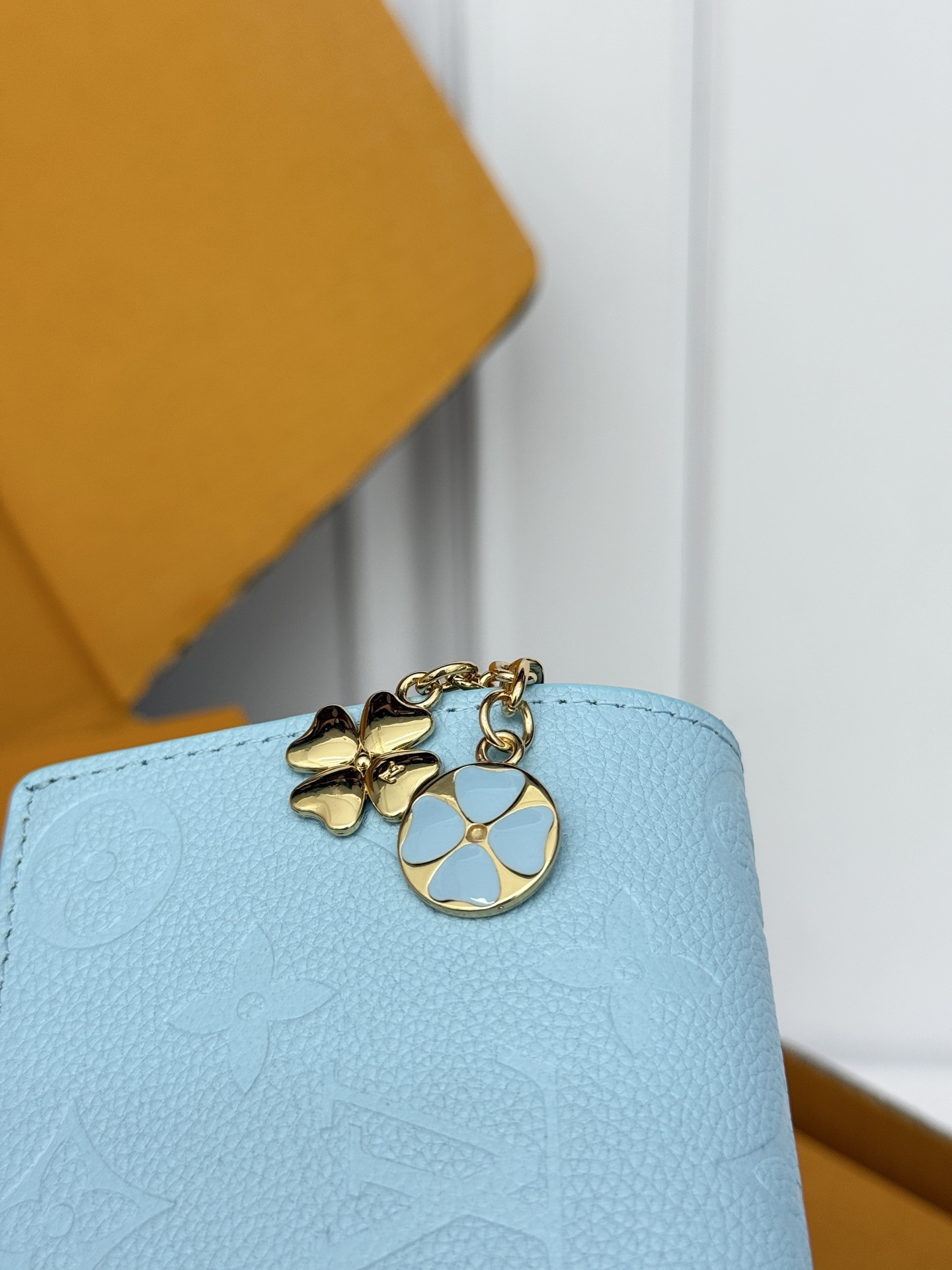 Louis Vuitton M27506 Light Blue Calfskin Wallet - Image 5