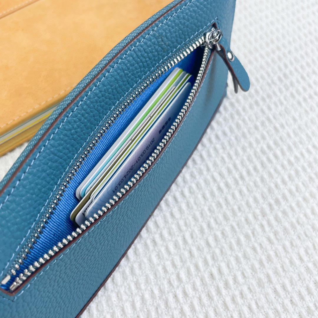 Hermès Silk’in Barenia Calfskin Wallet - Image 5