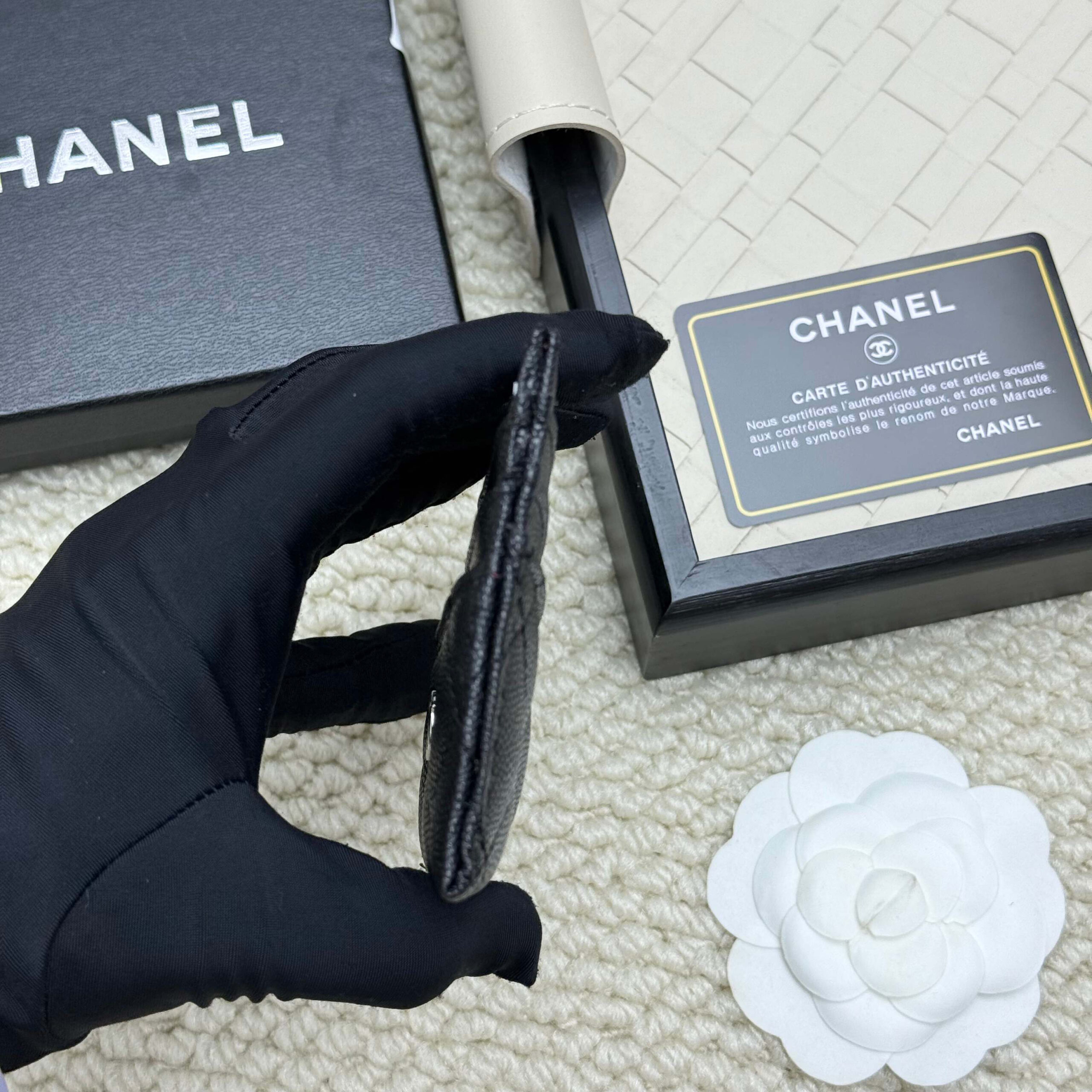 Chanel Lambskin Card Holder - Image 5