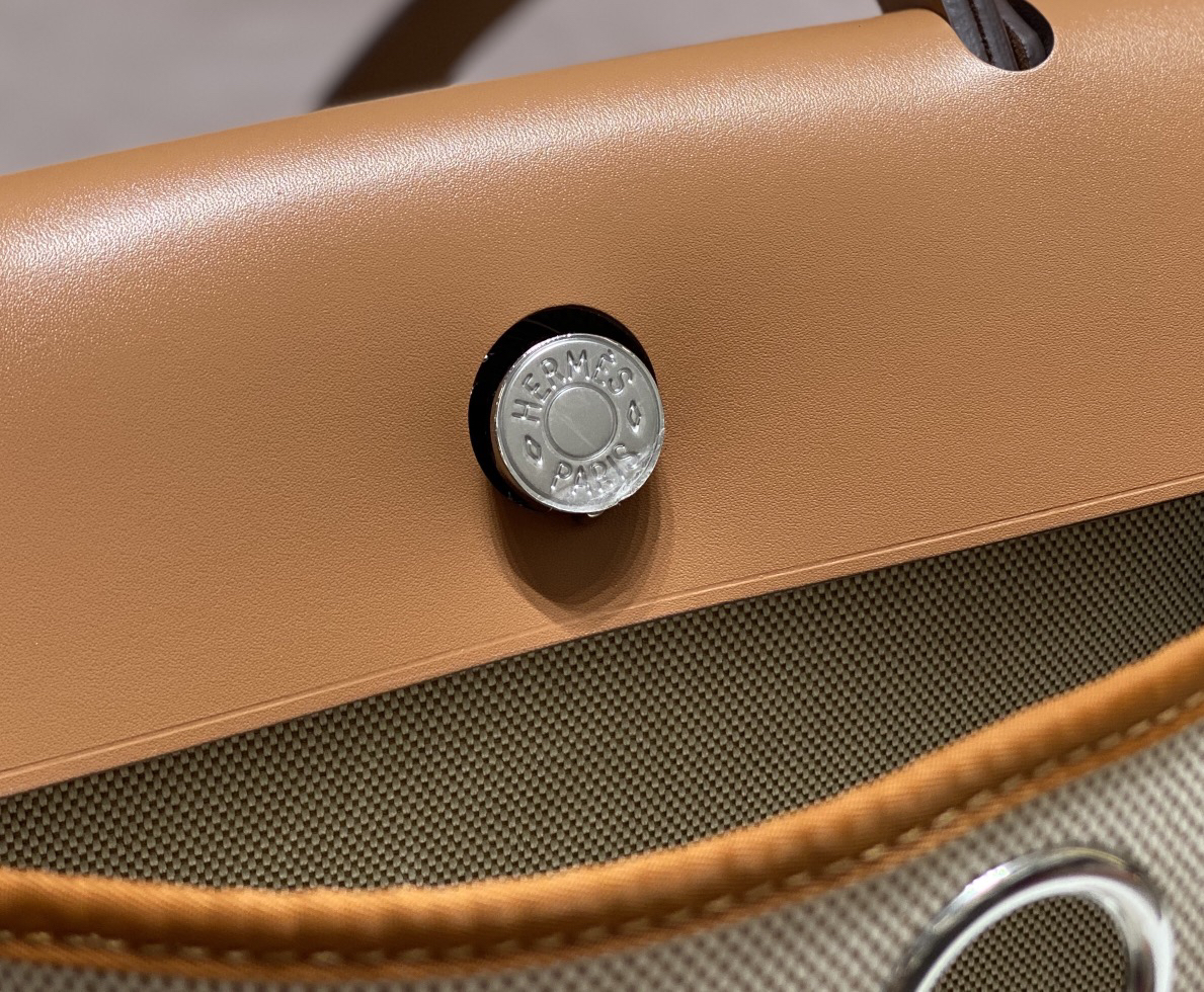 Hermès Herbag Zip Handbag - Image 5