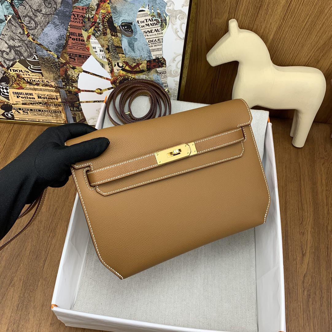 Hermès Kelly Depeches 9.84-Inch Epsom Leather Crossbody Bag - Image 5