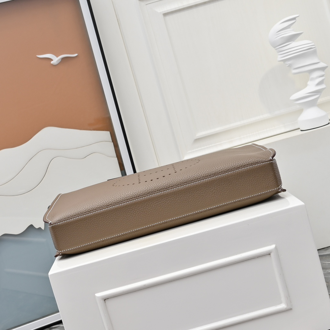 Hermes Men's Briefcase - Image 5