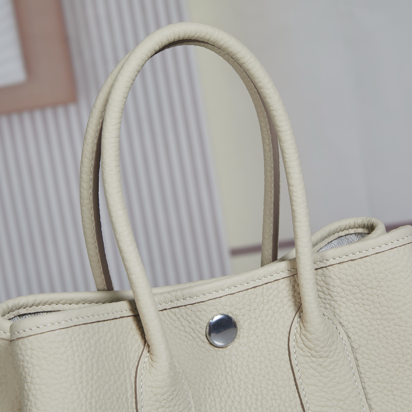 Handmade Hermès Mini Garden Party Handbag in Nata White - Image 5