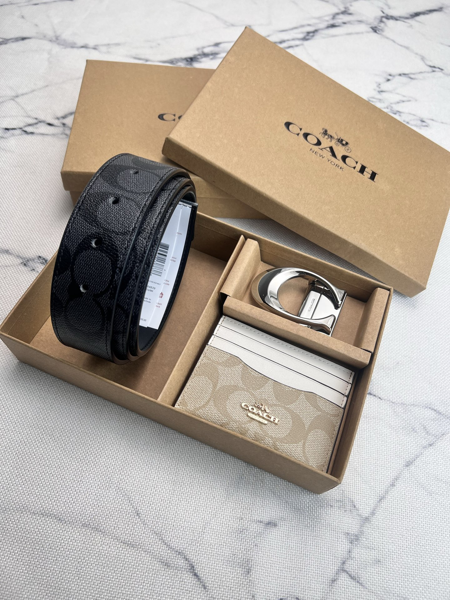 Coach F64839 Men's Leather Belt and CH415 Card Holder Set - Image 5