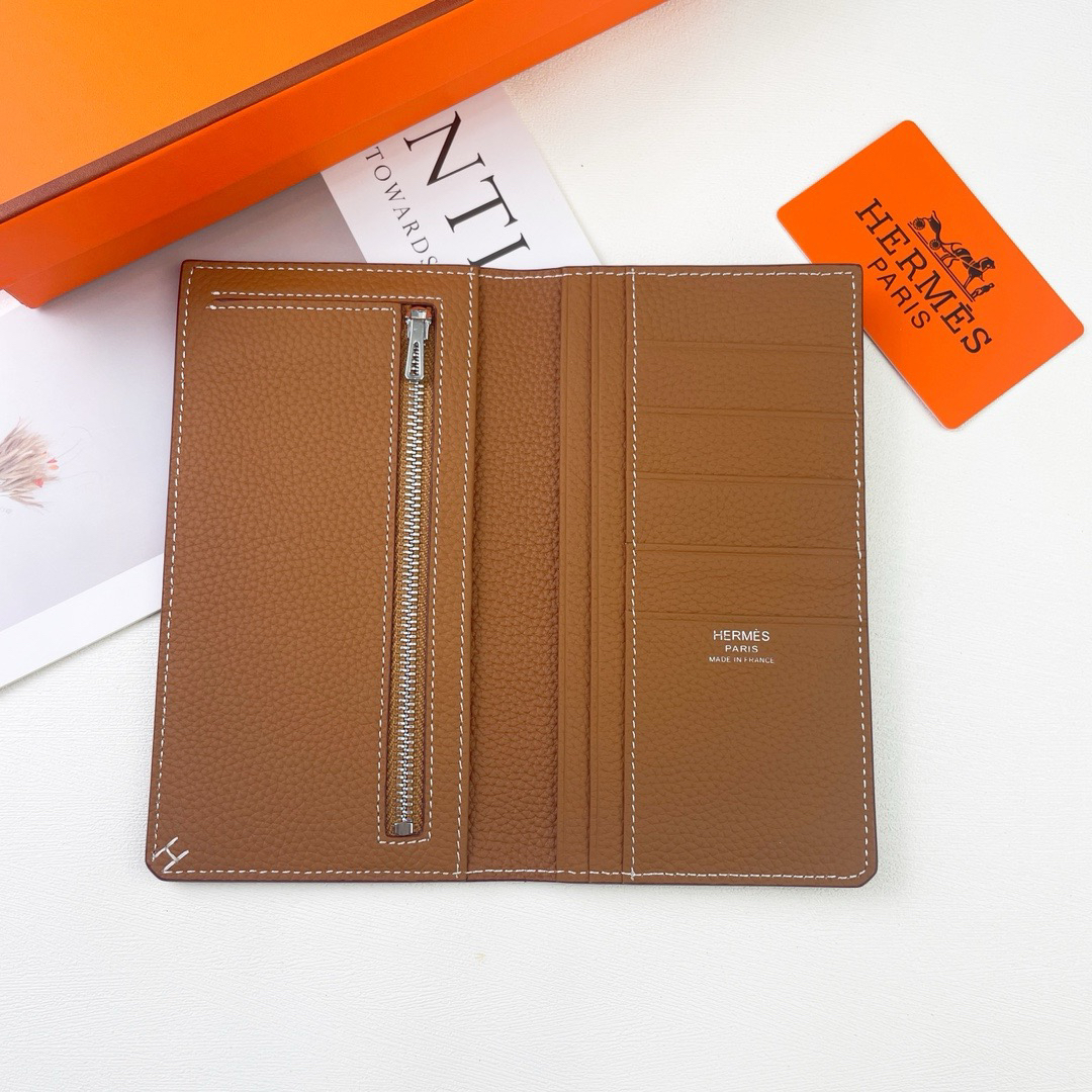 Hermes Evercolor Small Calfskin Long Wallet with Contrasting Horse Stitching - Image 5
