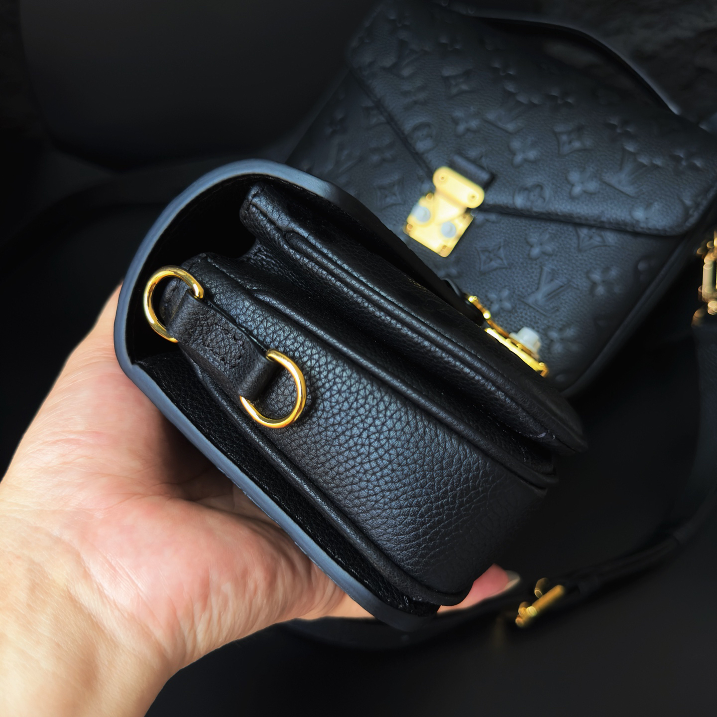 Pochette Metis East West Shoulder Bag in Black Cowhide Leather - Image 5