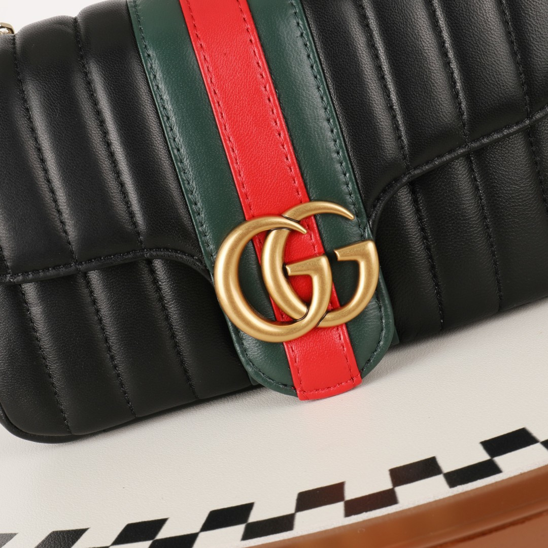 Gucci Leather Bag, Model A006X1 - Image 6