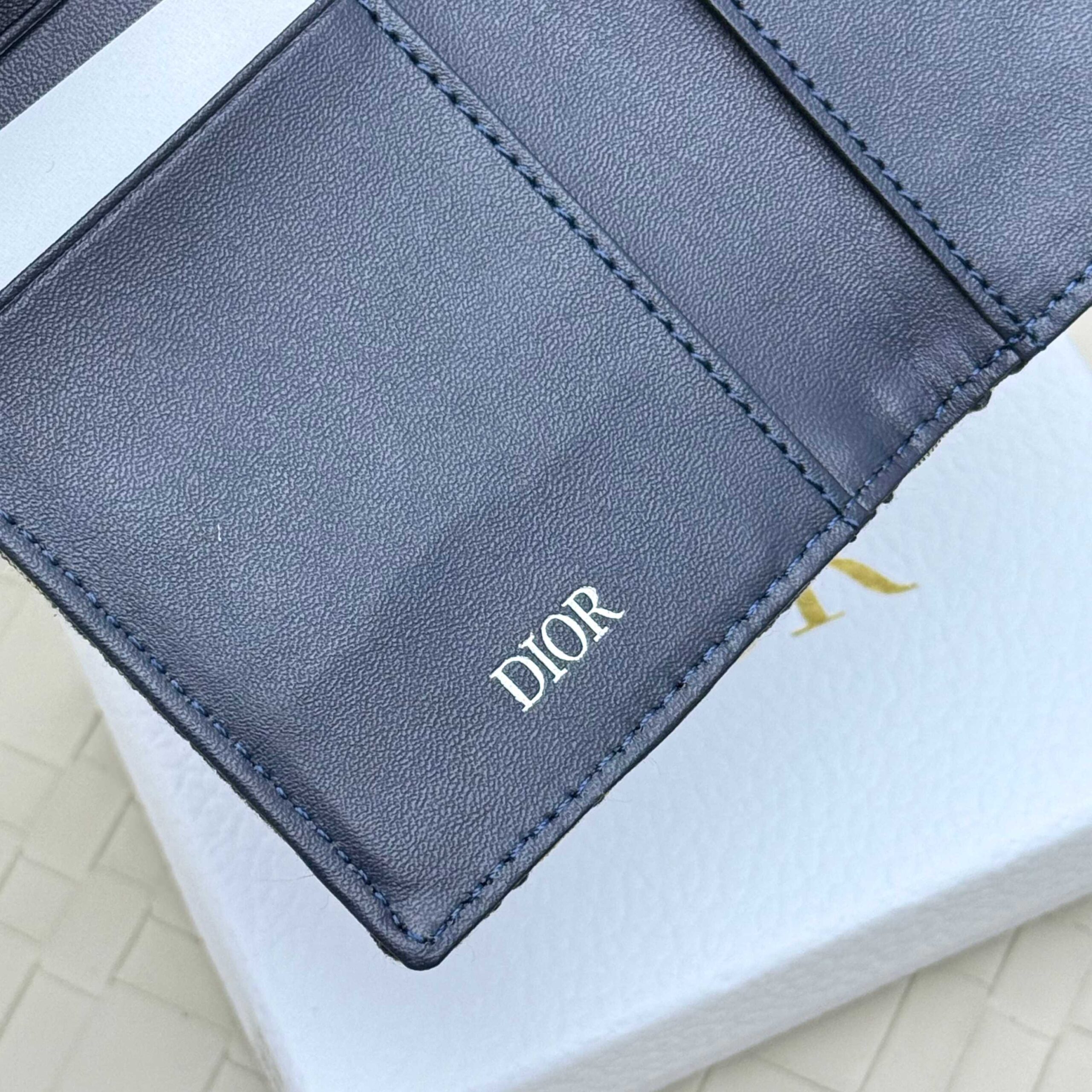 Dior Saddle Oblique Bifold Card Holder - Image 6