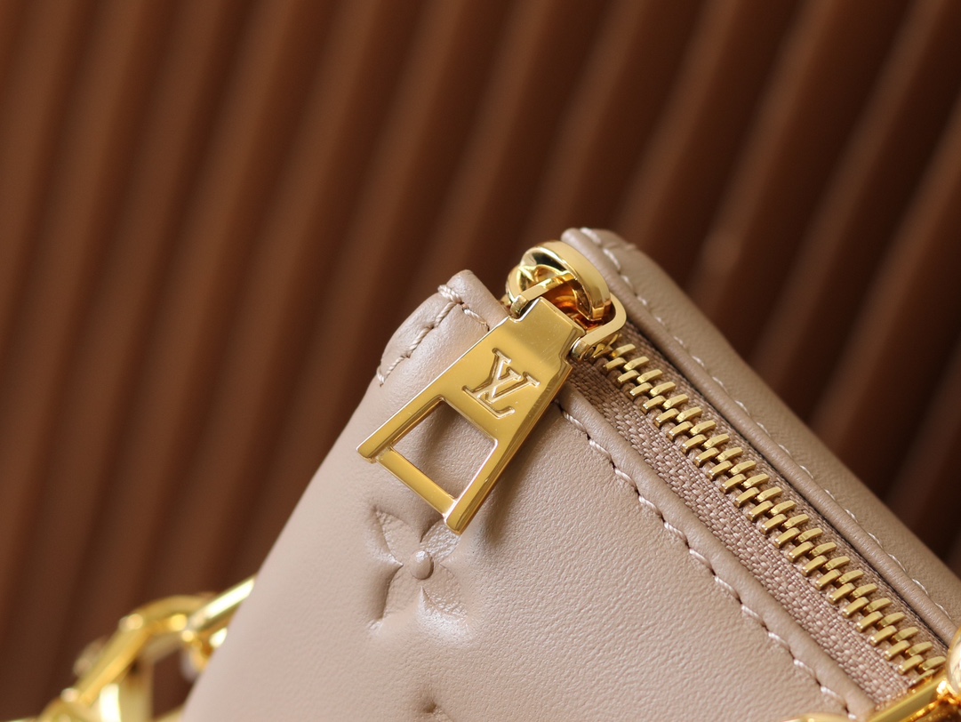 Coussin Small Monogram Lambskin Handbag - Image 6