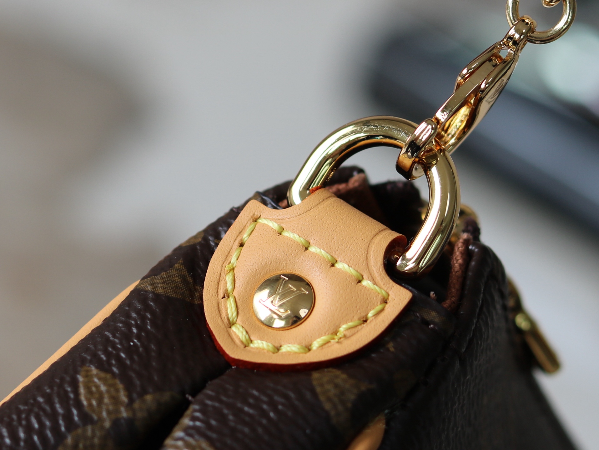 Louis Vuitton Pochette Eva Clutch - Image 6