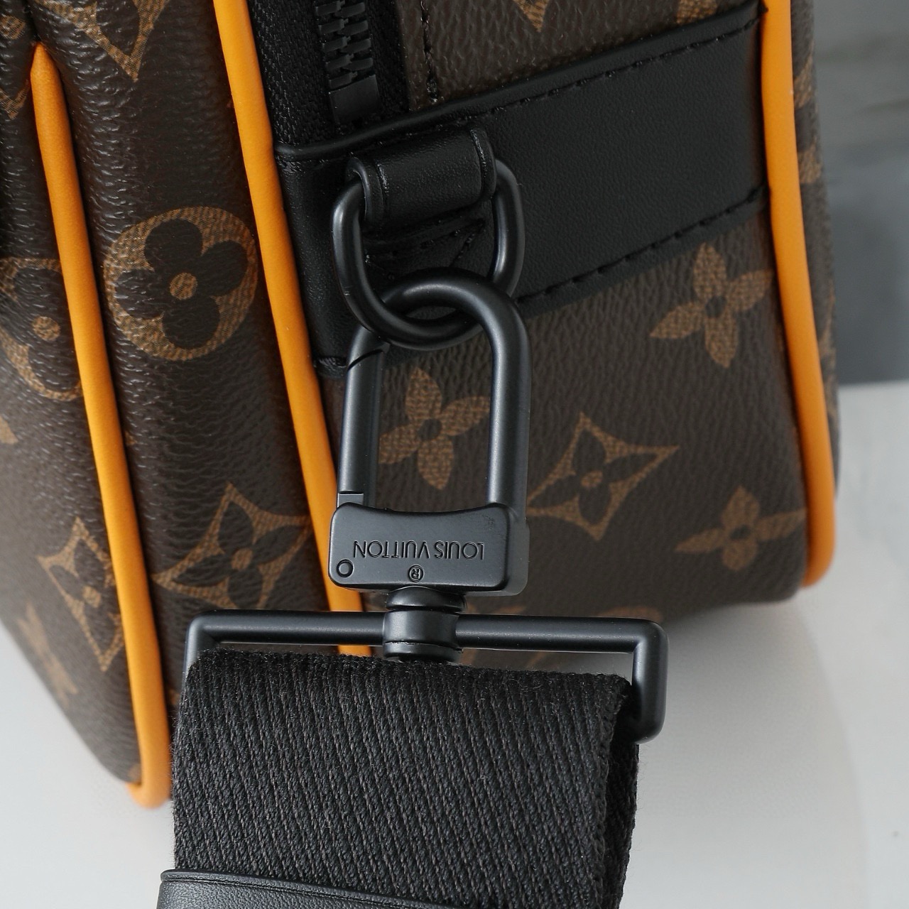 Louis Vuitton M46688 Monogram Macassar Messenger Bag - Image 6